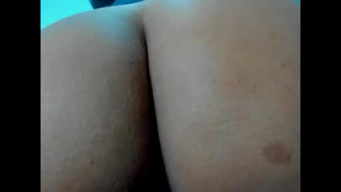 olivahot30 online show from December 23, 2:39 pm