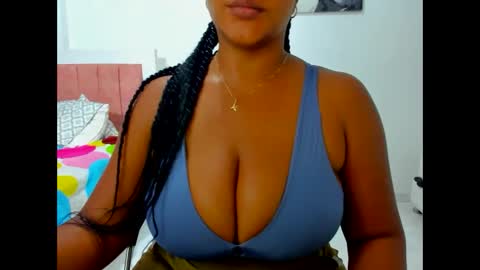 olivahot30 online show from February 11, 12:38 am