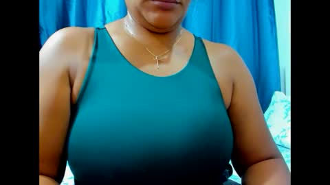 olivahot30 online show from September 13, 3:50 am