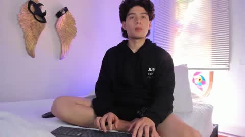 Oliver Pixx online show from October 1, 1:17 pm