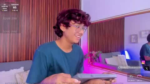 oliver20__ online show from July 9, 9:41 pm