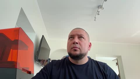 Oliver84 online show from March 28, 8:58 am