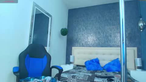 Oliver  online show from November 17, 11:32 pm