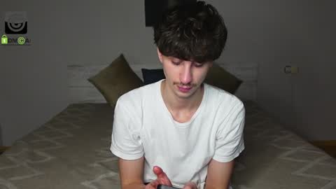 Oliver  Kaen online show from December 2, 4:09 pm