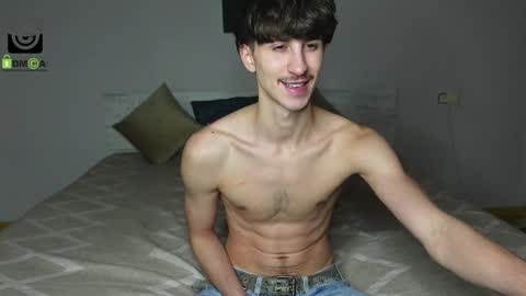 Oliver  Kaen online show from December 7, 1:51 pm