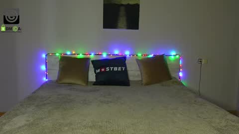 Oliver  Kaen online show from December 27, 3:04 pm