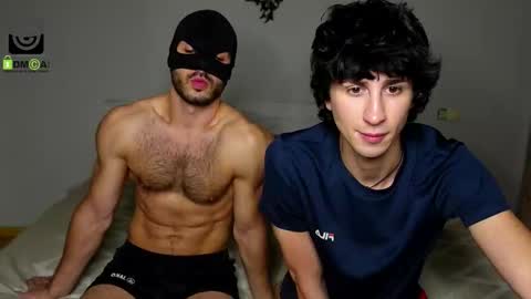 Oliver  Kaen online show from October 14, 4:30 pm