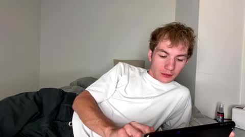 Snapshot of oliver_beck chatting on September 27, 3:00 am Oliver Beck online show from September 27, 3:00 am