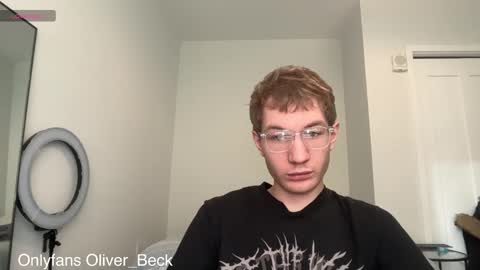 Snapshot of oliver_beck chatting on November 27, 8:00 pm Oliver Beck online show from November 27, 8:00 pm