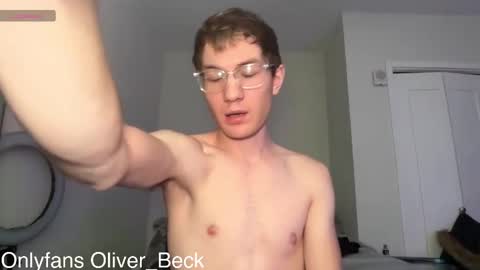 Snapshot of oliver_beck chatting on December 5, 8:05 pm Oliver Beck online show from December 5, 8:05 pm