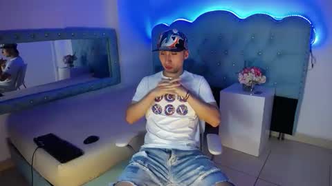 Oliver Benedetti online show from February 3, 3:48 am