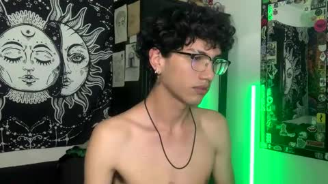 Oliver fast online show from October 3, 8:00 am