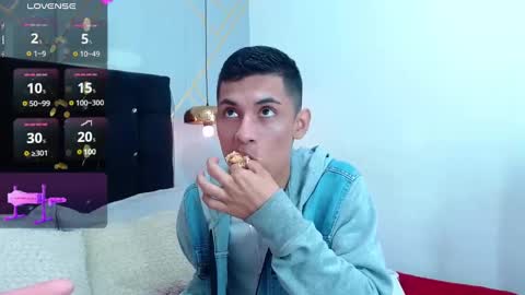 Oliver  Smith online show from January 14, 5:45 pm