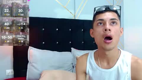 Oliver  Smith online show from January 16, 5:44 pm