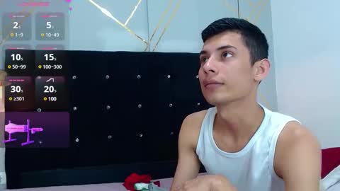 Oliver  Smith online show from January 28, 7:32 pm