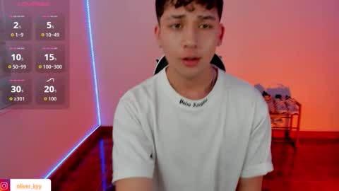 oliveeer online show from September 21, 3:24 pm