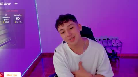 oliveeer online show from September 24, 6:33 pm