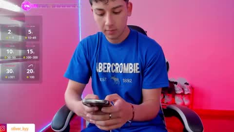 oliveeer online show from October 20, 7:36 pm