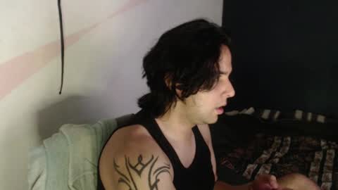 oliver_laid_2023 online show from December 17, 3:39 am