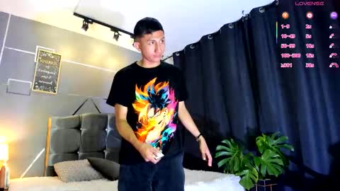 oliver mr  online show from October 6, 7:33 pm