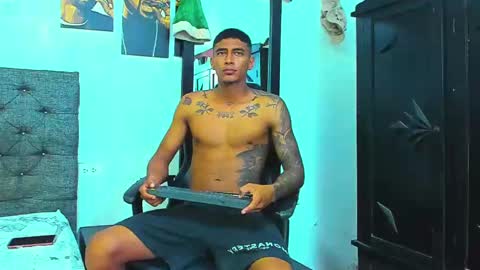 oliver_smith_2 online show from November 10, 3:00 pm