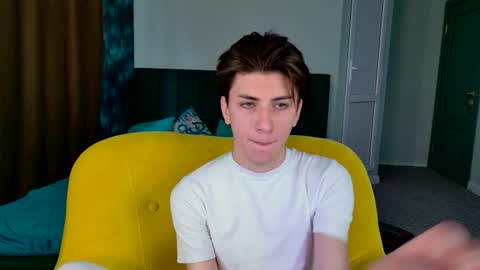 Oliver online show from September 16, 7:42 am