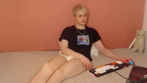 Oliver online show from March 6, 11:56 pm