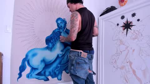 Snapshot of oliver_usher chatting on January 11, 6:23 pm Mr Blue Sky online show from January 11, 6:23 pm