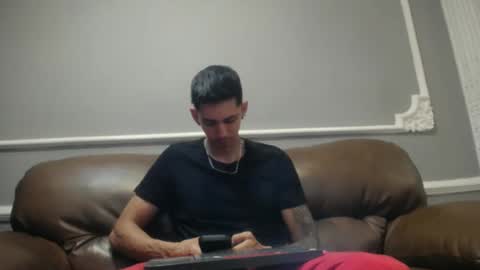 Snapshot of oliverbennet chatting on September 10, 12:16 pm Oliver bennet online show from September 10, 12:16 pm