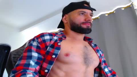 oliver online show from October 12, 5:45 pm