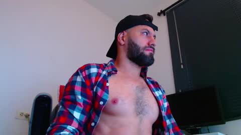 oliver online show from January 13, 1:16 pm