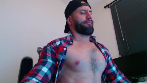 Snapshot of oliverdrew1 chatting on February 25, 1:54 pm oliver online show from February 25, 1:54 pm