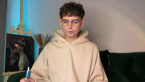 oliverlawrence online show from May 25, 12:33 pm