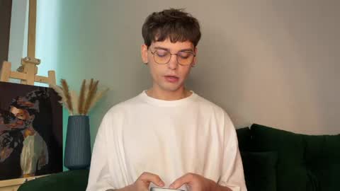 oliverlawrence online show from May 29, 8:12 am