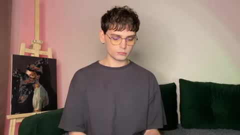 oliverlawrence online show from June 3, 7:19 pm