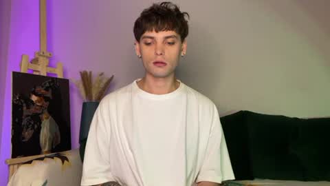 oliverlawrence online show from June 11, 12:32 am