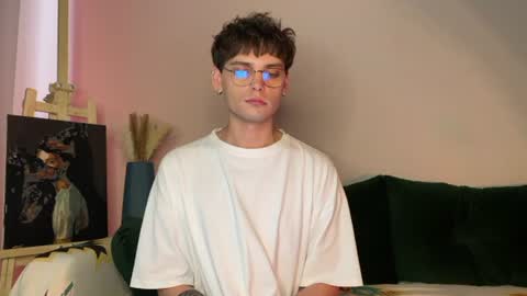 oliverlawrence online show from June 11, 3:26 am