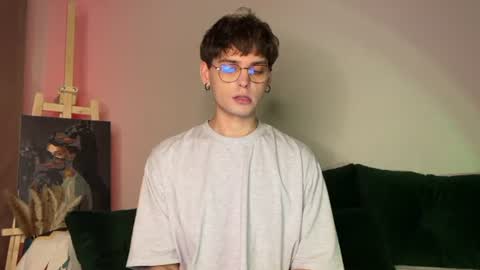 oliverlawrence online show from June 13, 8:18 pm