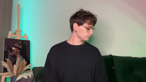 oliverlawrence online show from June 14, 8:33 pm