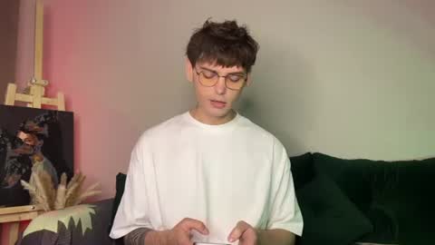 oliverlawrence online show from June 18, 9:52 pm