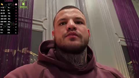 Snapshot of oliversport chatting on November 16, 10:54 am OliverSport online show from November 16, 10:54 am