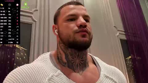 Snapshot of oliversport chatting on November 22, 10:58 am OliverSport online show from November 22, 10:58 am