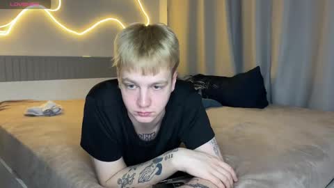 oliver online show from November 6, 9:59 pm