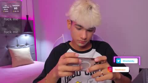 Oliver online show from October 2, 8:49 pm