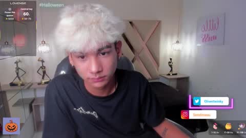 Oliver online show from October 14, 4:08 pm