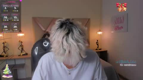 Oliver online show from November 14, 1:32 pm