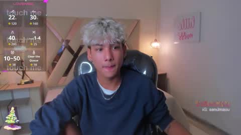 Oliver online show from November 18, 3:38 pm