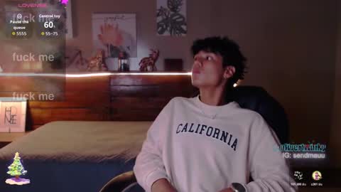 Oliver online show from November 25, 8:42 pm