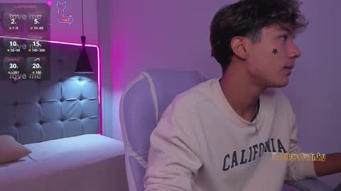 Oliver online show from February 1, 9:35 pm