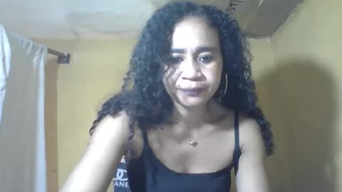 olivia9794 online show from May 31, 11:39 am